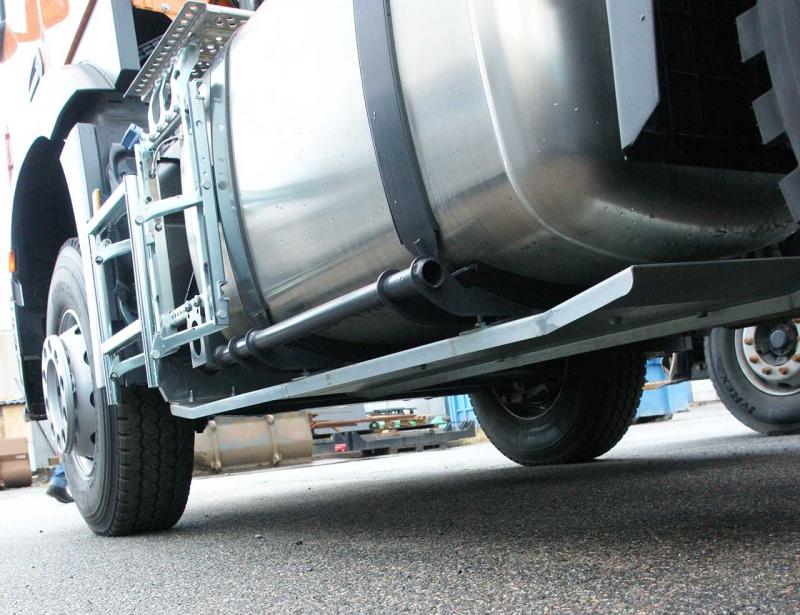 Защитные элементы для грузовиков Mercedes-Benz.