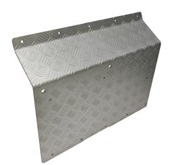 005.16.00.00.01 Брызговик правый крепления крыльев