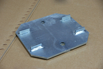 005.08.00.00.00 Пластина опорная для основания